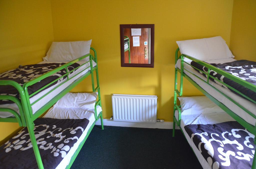 Paddy'S Palace Dublin Hostel Room photo